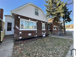 9322 S Saginaw Ave, Chicago, IL