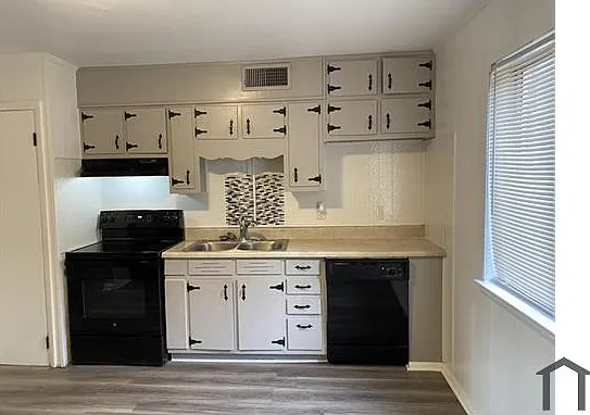 2 bed, $1,250 — Photo 3