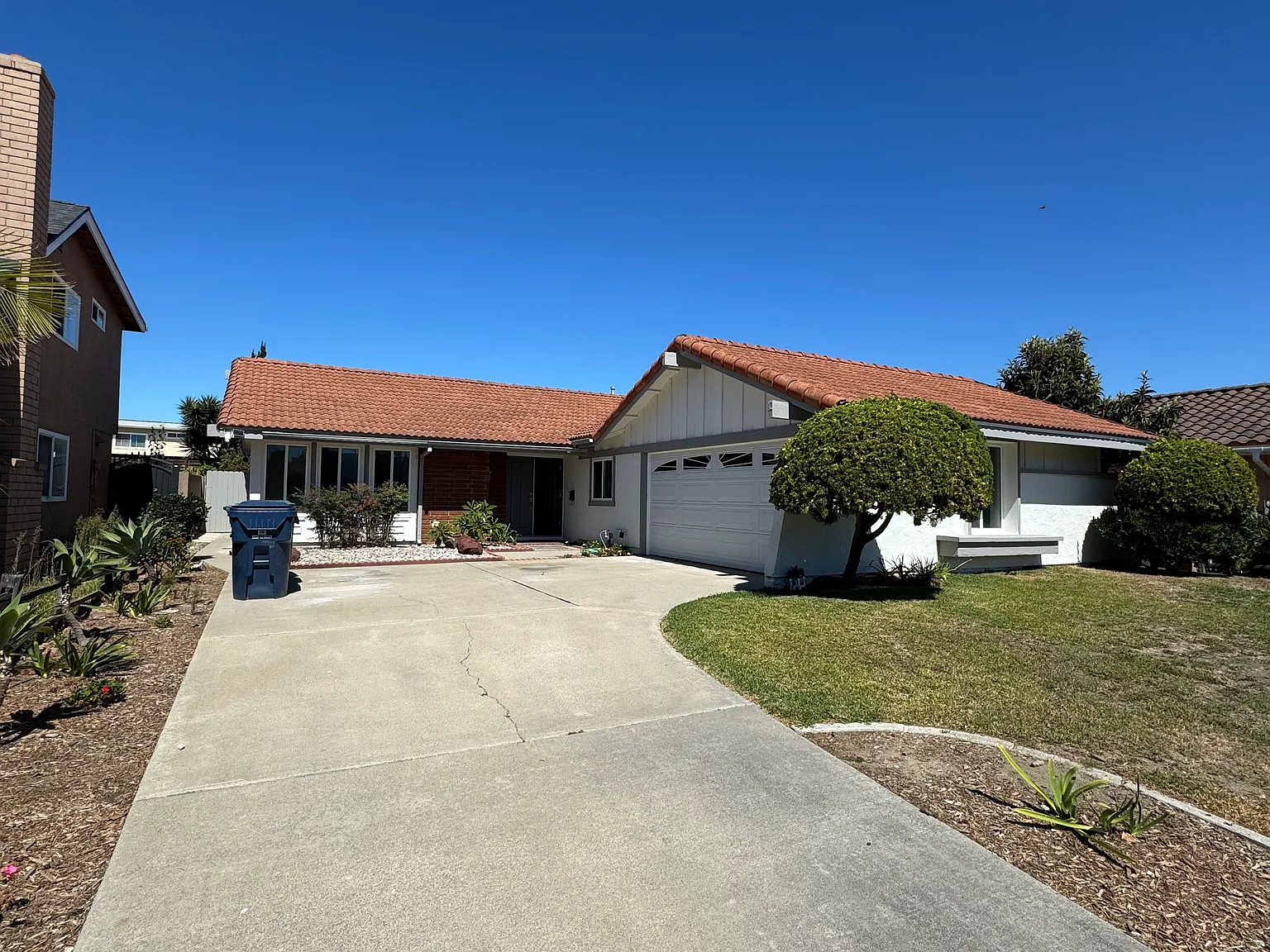 3 bed, 1450 sqft, $4,500 — Photo 1