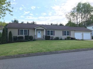 119 Jamestown Way Cir, Scranton, PA 18504