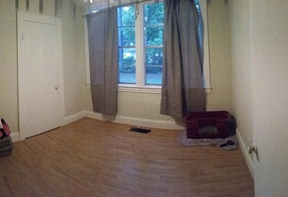 3rd image of 356 Savannah Ave APT 1