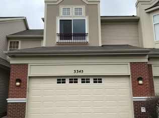 3345 Rosecroft Ln, Naperville, IL 60564