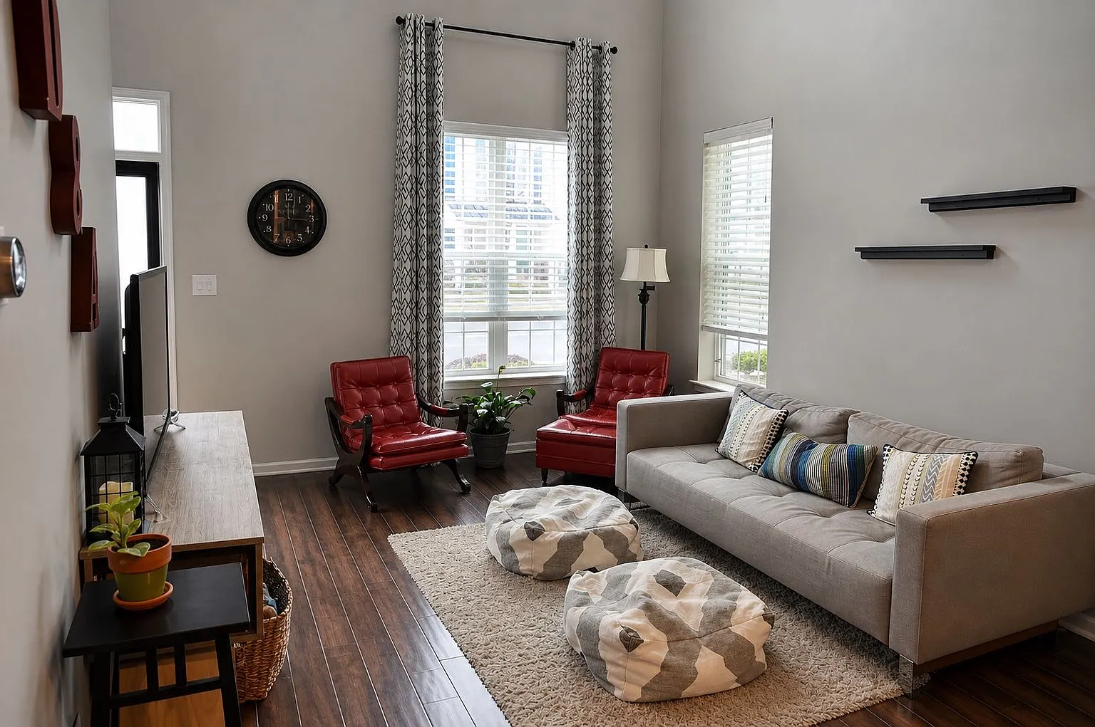 2 bed, 2.0 bath, 1500 sqft, $2,450 — Photo 2