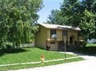 13932 Lisa Cir, Omaha, NE 68138