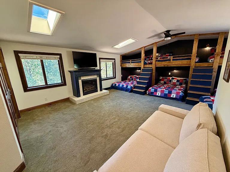 Aspen Dr — Photo 5