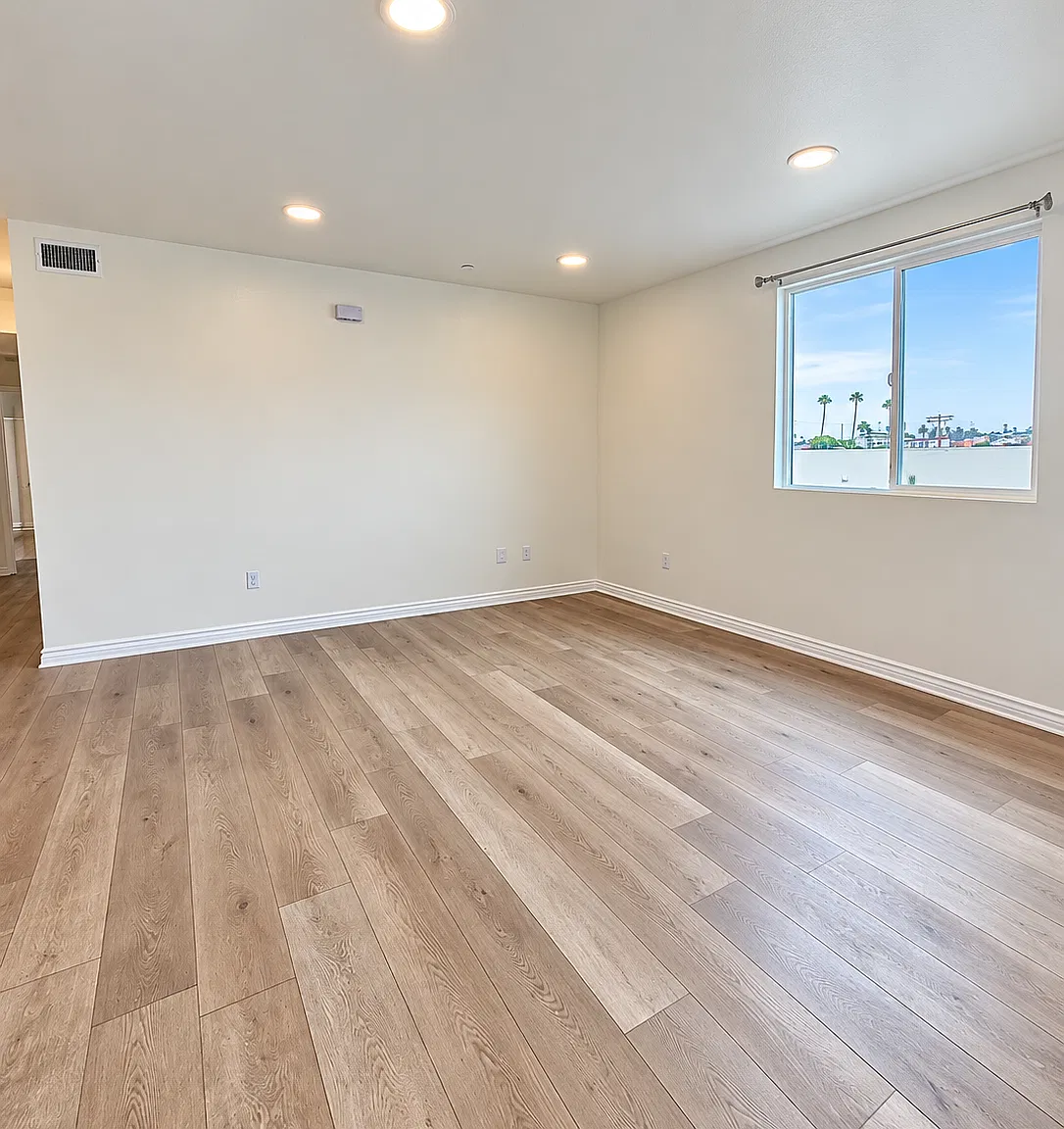 3 bed, 2795 sqft, $2,795 — Photo 3