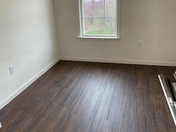 5th image of 1189 Lindsay Ln