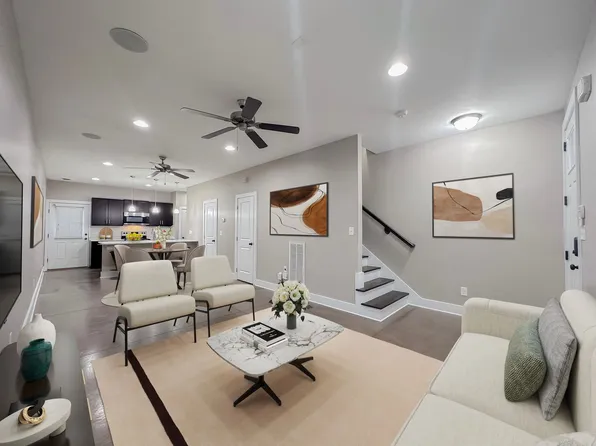 Rand Townhomes, 425 Sutherland View Way #2B-2Ba-1150Sqft, Knoxville, TN 37919