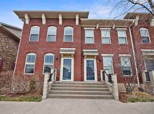 927 Walker Cir, Iowa City, IA 52245