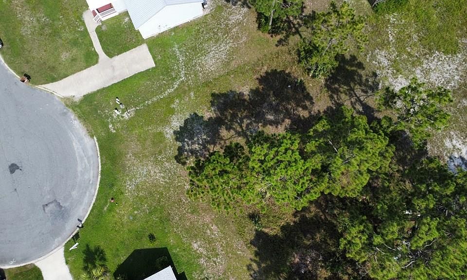 1st image of 110 Tyler Ter