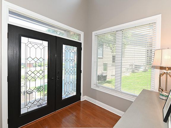 2nd image of 551 Scenic Dr