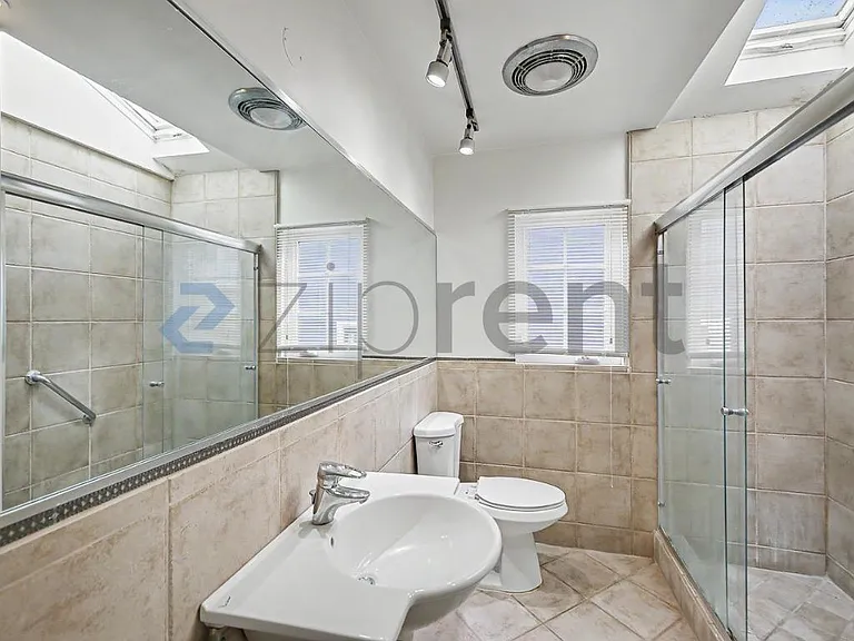 2504 Palm Ave — Photo 11