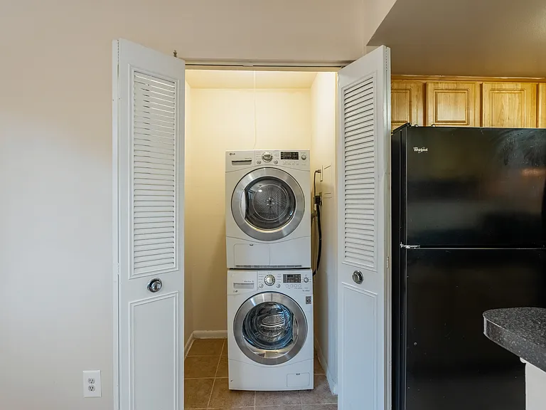 Takoma Landing — Photo 8