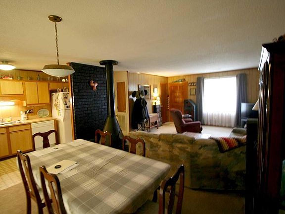 3rd image of 4478 Mixedwood Dr