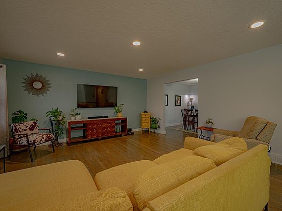 3rd image of 3110 Norman Dr