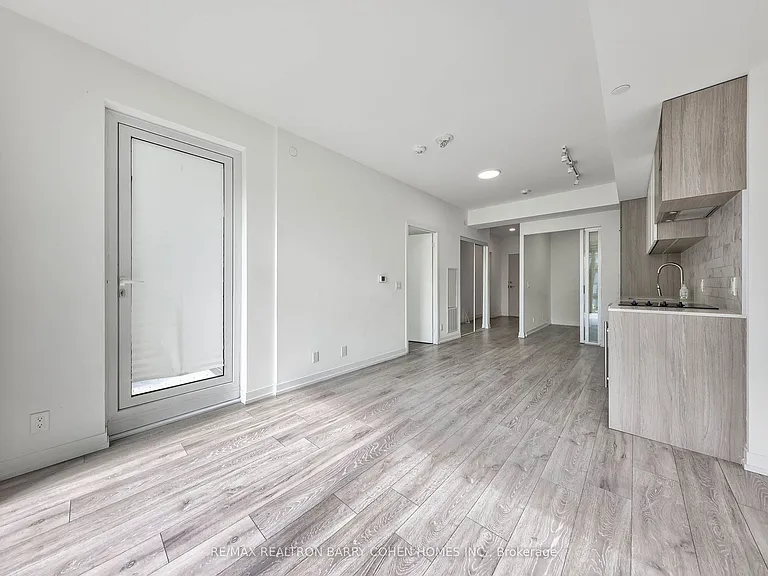2020 Bathurst St #339 — Photo 25