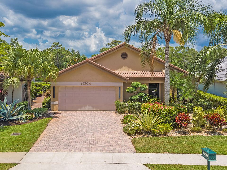1st image of 11204 Clover Leaf Cir