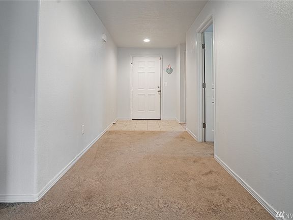 3rd image of 1625 E Truman Dr