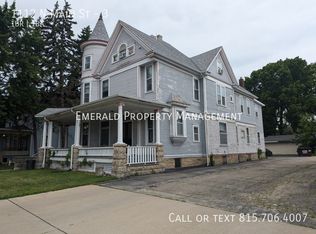 1112 N Main St #3, Rockford, IL 61103