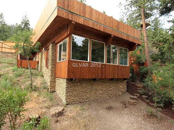 3rd image of 4076 Mont Blanc Way