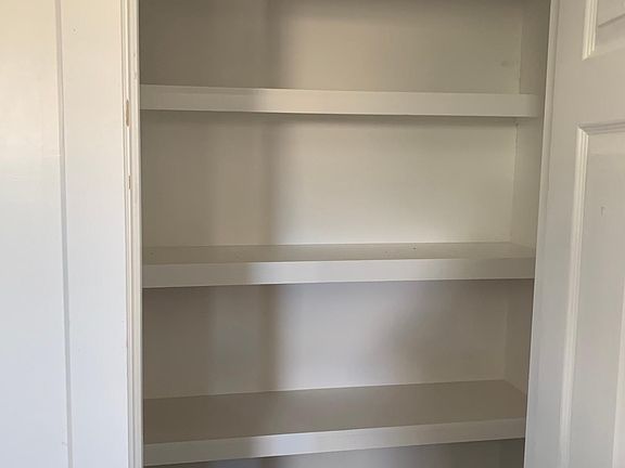 Kitchen pantry