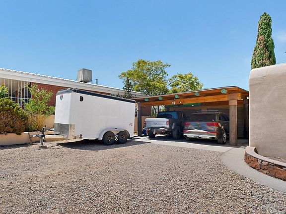 3rd image of 1601 Vassar Dr SE