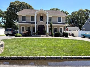 1133 Patricia Ave, West Islip, NY 11795