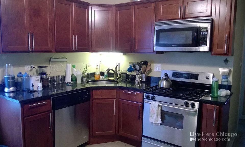 1st image of 2947 N Avers Ave