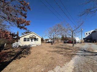 108 Reeves Bay Trl, Flanders, NY 11901