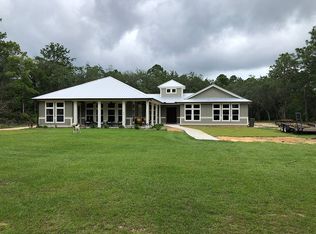 490 Red Barn Rd, Freeport, FL 32439