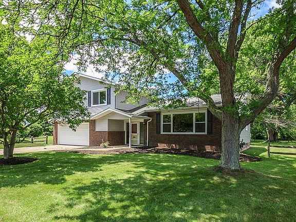 2nd image of 6767 Hickory Hill Dr