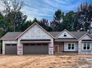 3347 Pine Bluff Ct, Midland, MI 48642