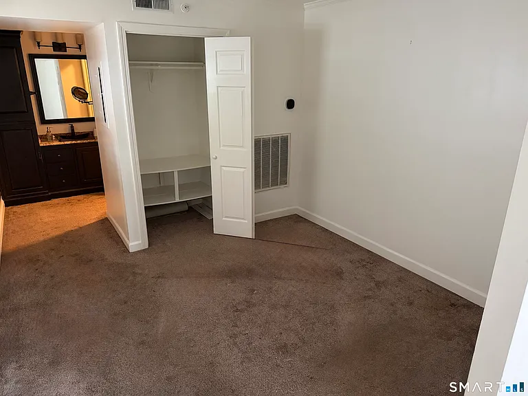 213 Old Pond Ln #213 — Photo 10