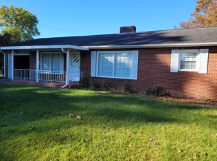 410 Robin Cir, Bristol, VA 24202