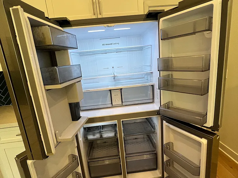 4 door fridge