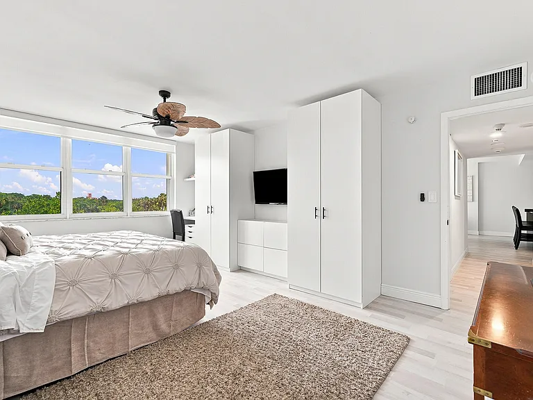 2121 N Ocean Blvd #405W — Photo 23