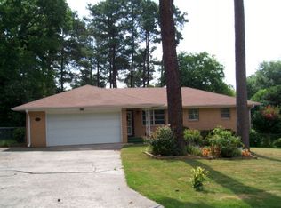 1268 Edna Pl, Macon, GA 31204