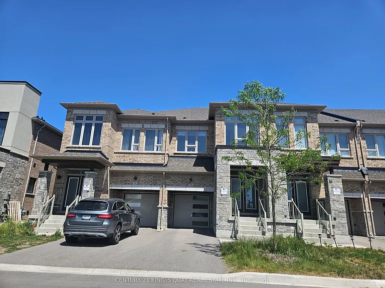 39 Ducharme Dr — Photo 1