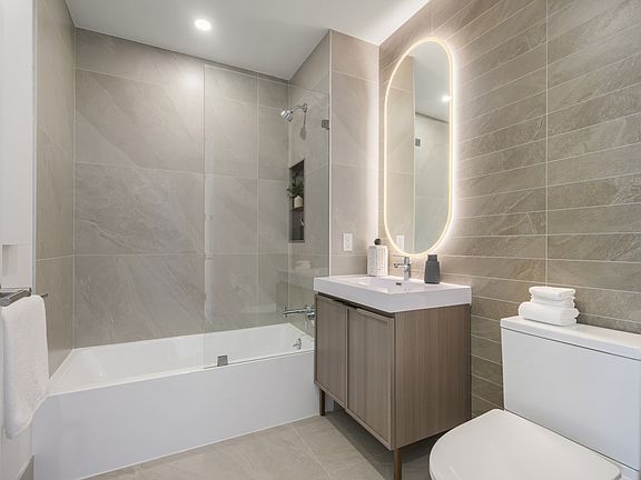 3rd image of 20 Rockwell Pl #1325