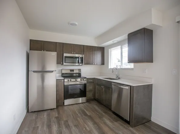 Gladstone Commons, 105 W Hereford St #113, Gladstone, OR 97027