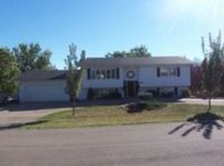 208 Ponderosa Dr, Spearfish, SD 57783