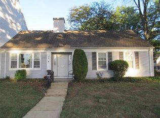 18 E Rossmoor Dr, Monroe Township, NJ 08831