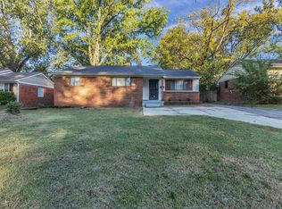 1136 S White Station Rd, Memphis, TN 38117