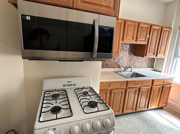 57 Lincoln Ave Floor 2