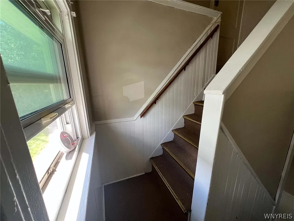 2 bed, 1.0 bath, 2175 sqft, $1,150 — Photo 3