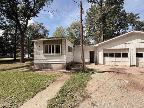 2303 Edgewood Dr, Farwell, MI 48622