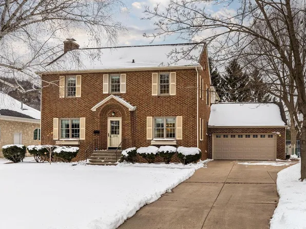 2532 Edgewood PLACE, La Crosse, WI 54601