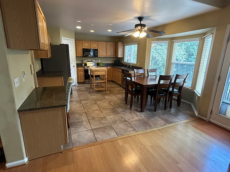 1325 N Ford St — Photo 12