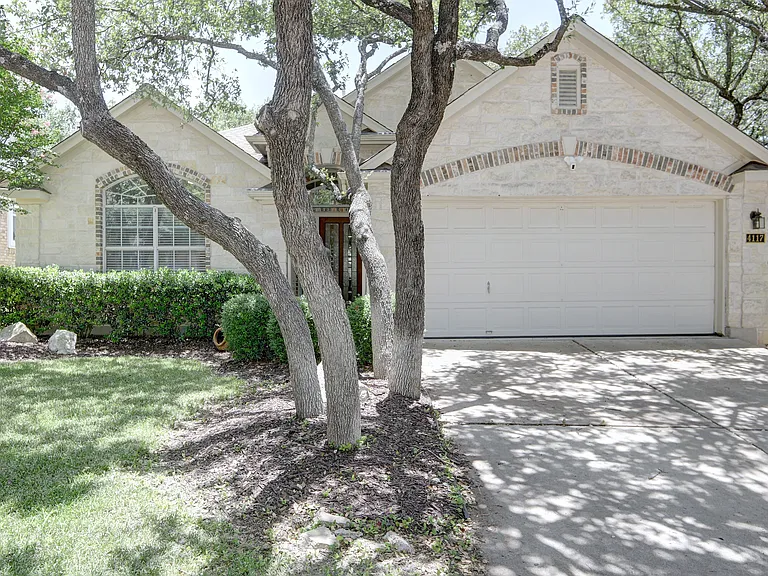 4117 Gazley Ln — Photo 45