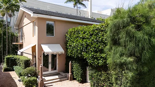 222 Park Ave Photo 1